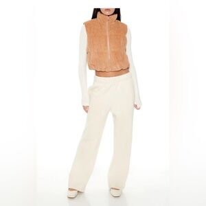 CROPPED FUNNEL NECK BROWN CORDUROY VEST